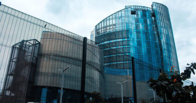 Bank chair faces money laundering investigation
