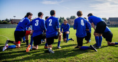 College football halftime winner shares gospel after winning 0G in tuition